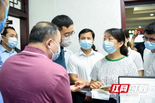四川最新医保套现24小时微信方法分析(最方便真实的四川医保卡提现套取微信方法)
